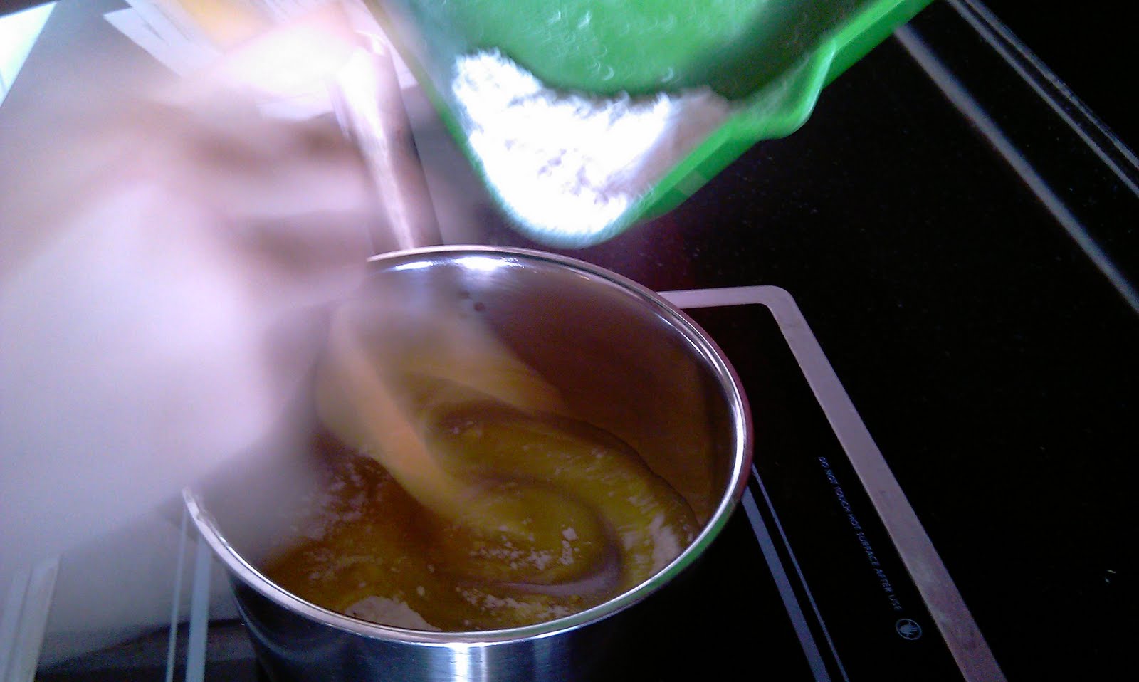 Food Gastronomy Plain Souffle (Whisking Method)