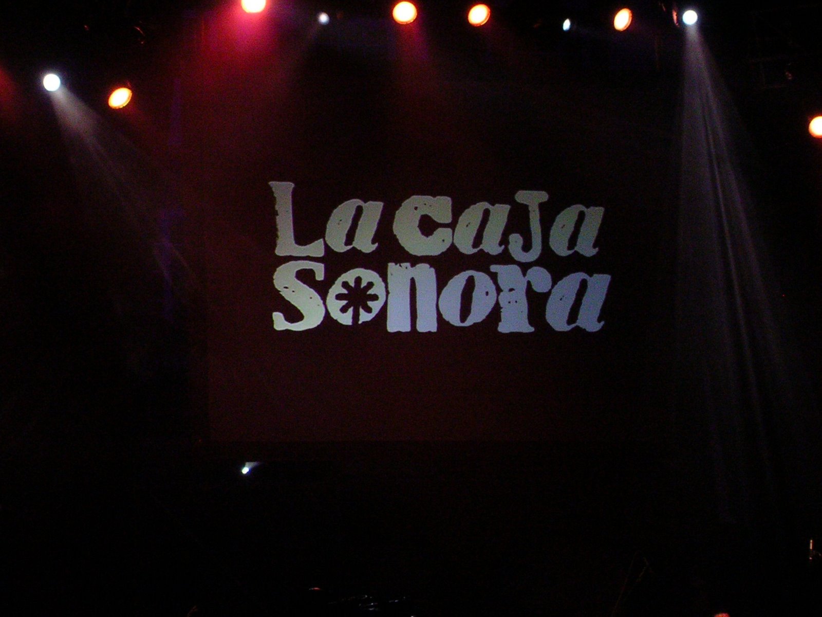 [La+caja+Sonora.JPG]