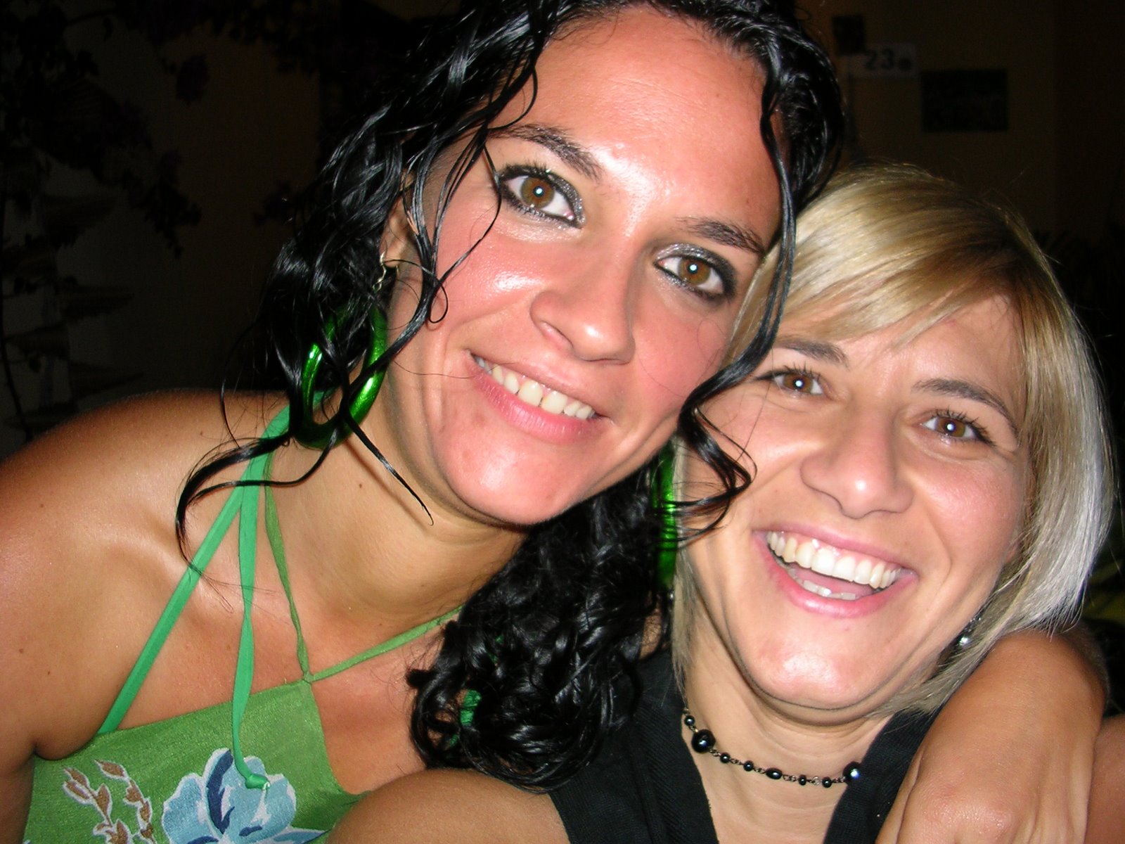 [silvia+&+Yo.JPG]