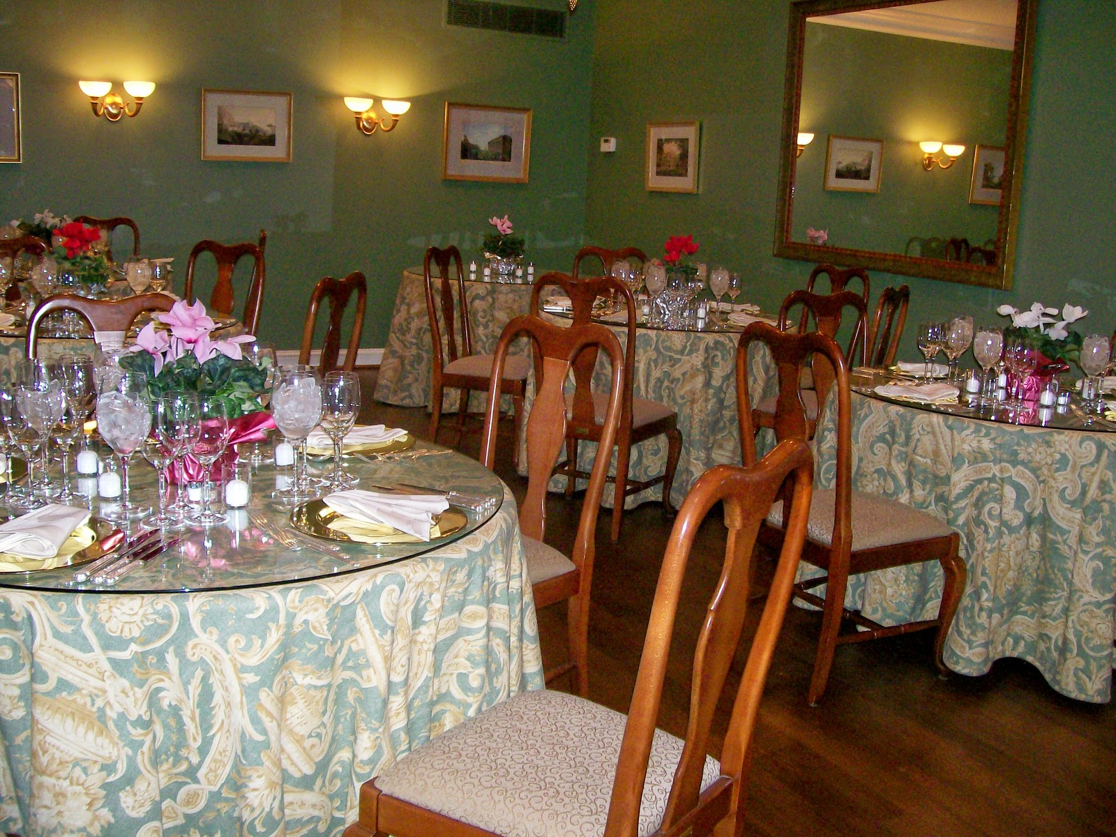 Dining Dish Which restaurant chain has the worst food?