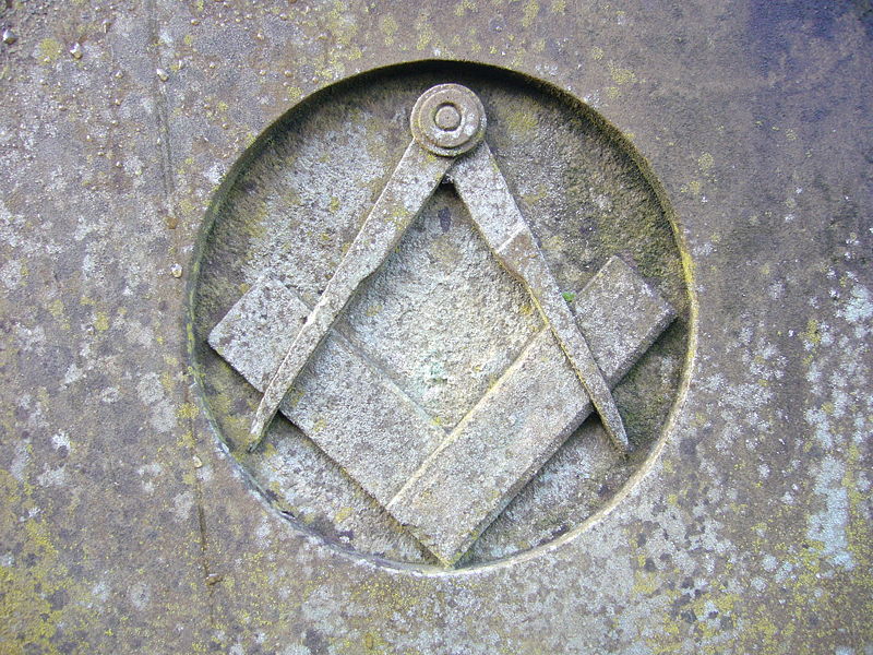 [square_and_compasses21.jpg]