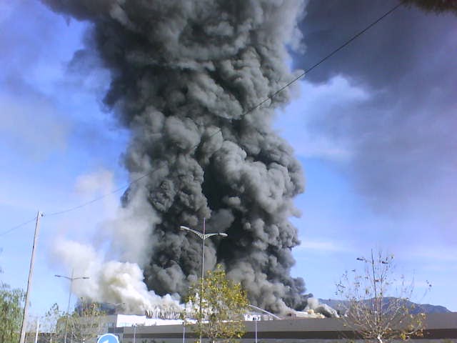 COSICAS DEL LUGAR (ALHAMA DE MURCIA): INCENDIO EN EL POZO