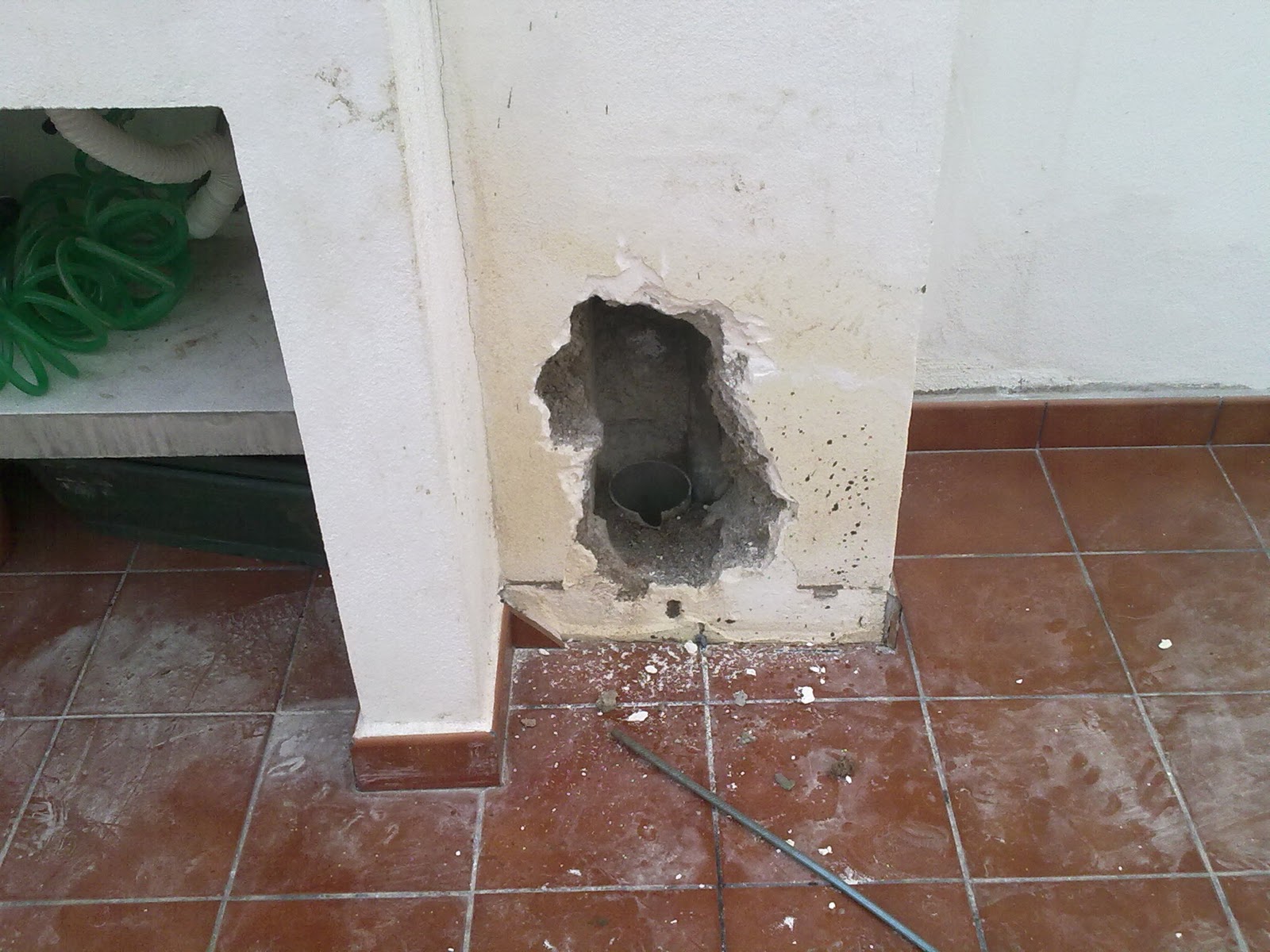 Fontaneria RO.MA: REPARACION DE UNA OBSTRUCCIÓN EN DESAGÜE GENERAL