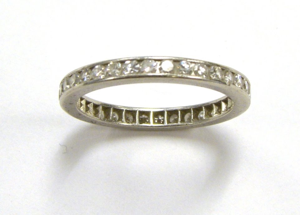 [Small+Diamond+Eternity.JPG]