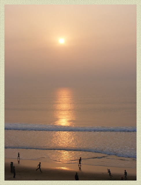 Cricket at dawn. Gopalpur-on-Sea