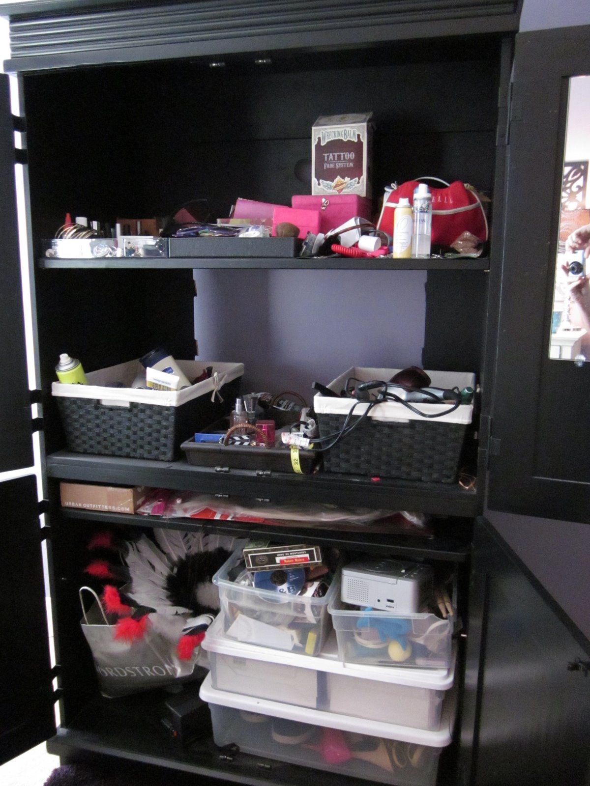 organized armoire, jewelry armoire, blingeez