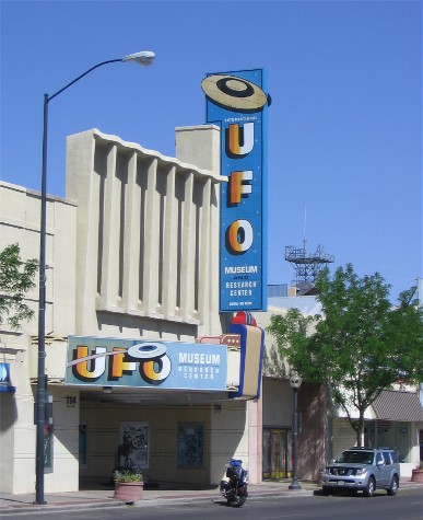 *Alien Tours- Roswell, New Mexico At this hub for alien addicts, 