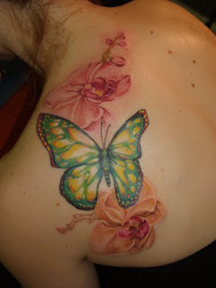Picture Sexy Girls Tattoo With Upper Back Butterflies Tattoo Designs 3