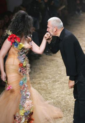 Crystal+Renn+%26+Jean-Paul+Gaultier.jpg