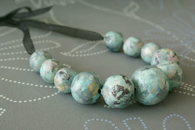 paper bead necklace