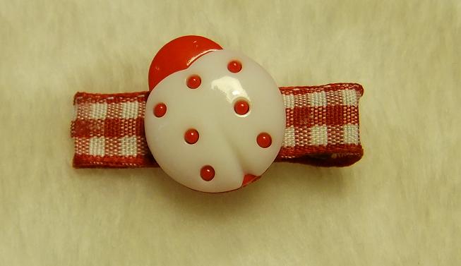 [RedWhite+beatle.JPG]