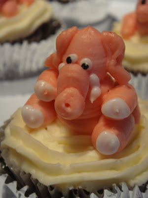 pink elephant cupcake