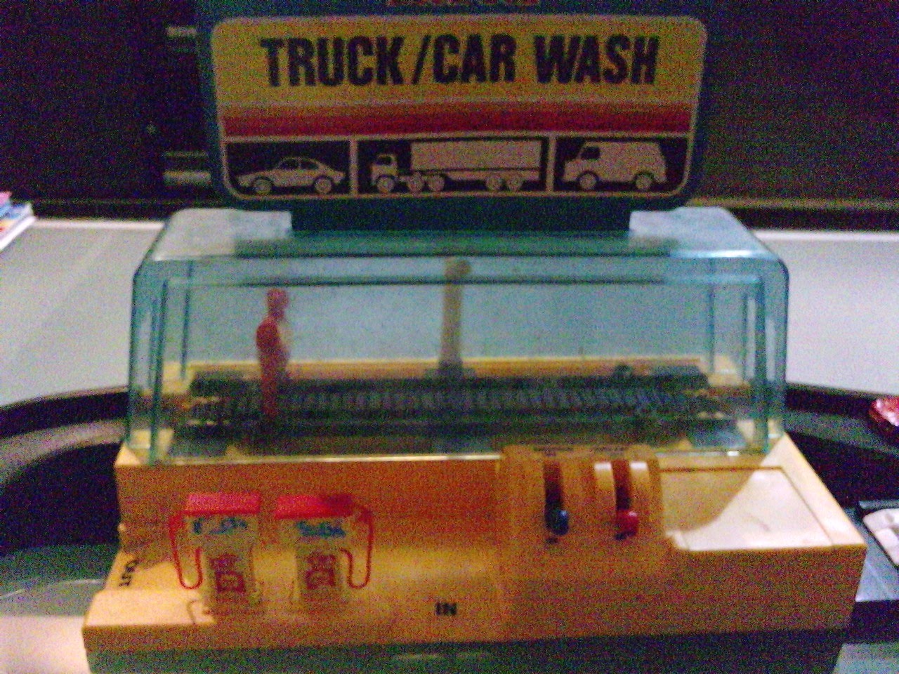 Collecting 12 inch toys: Vintage 'Blue-Box' truck/car wash