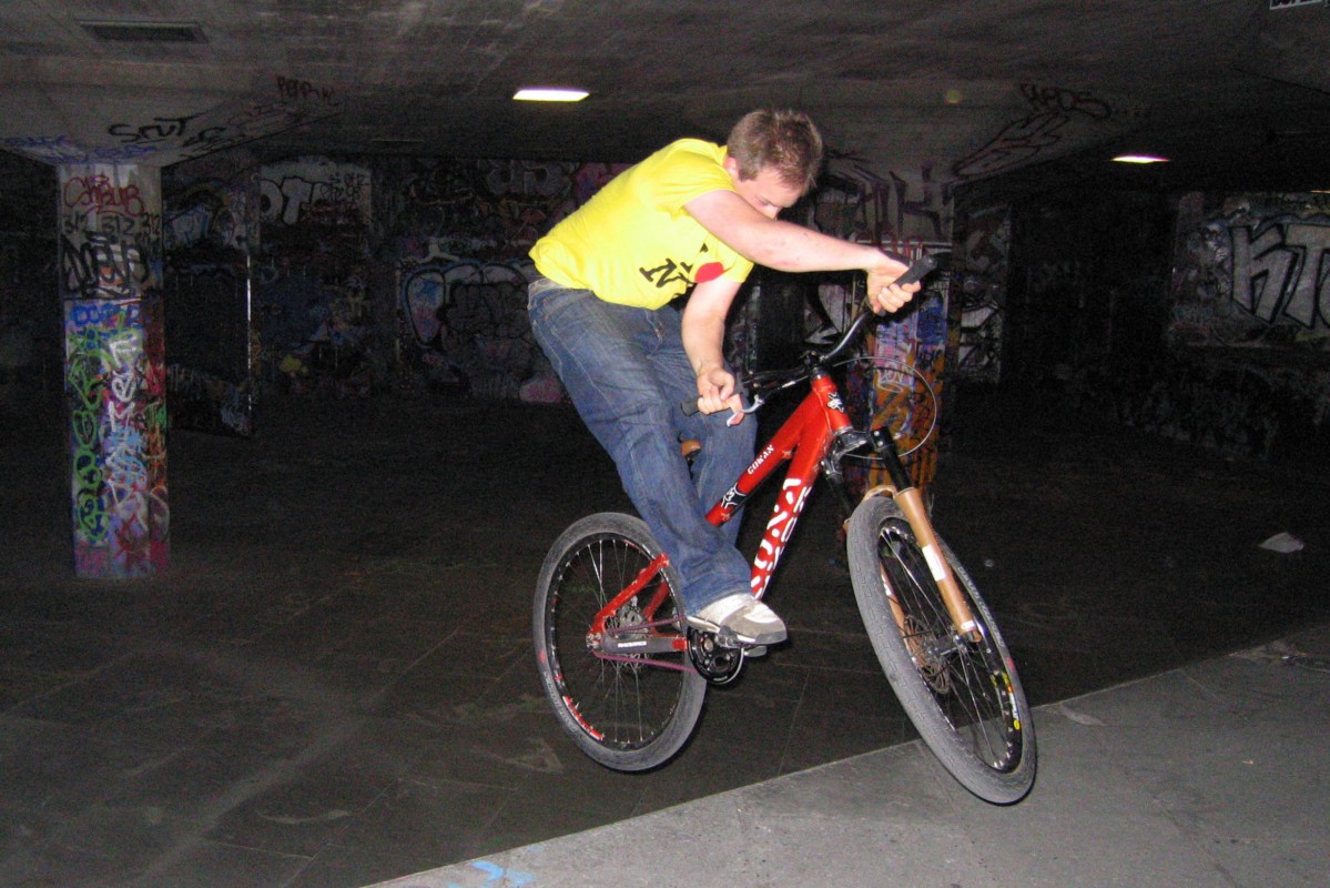 [EPV0295e+(Copy).jpg]