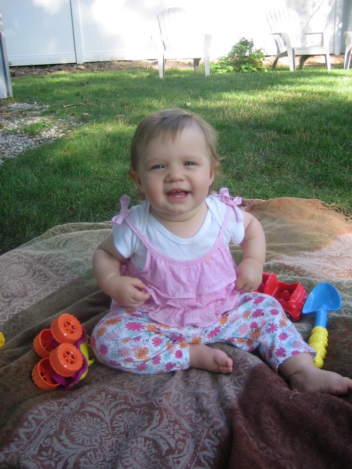 [ELLIEBDAY2.JPG]