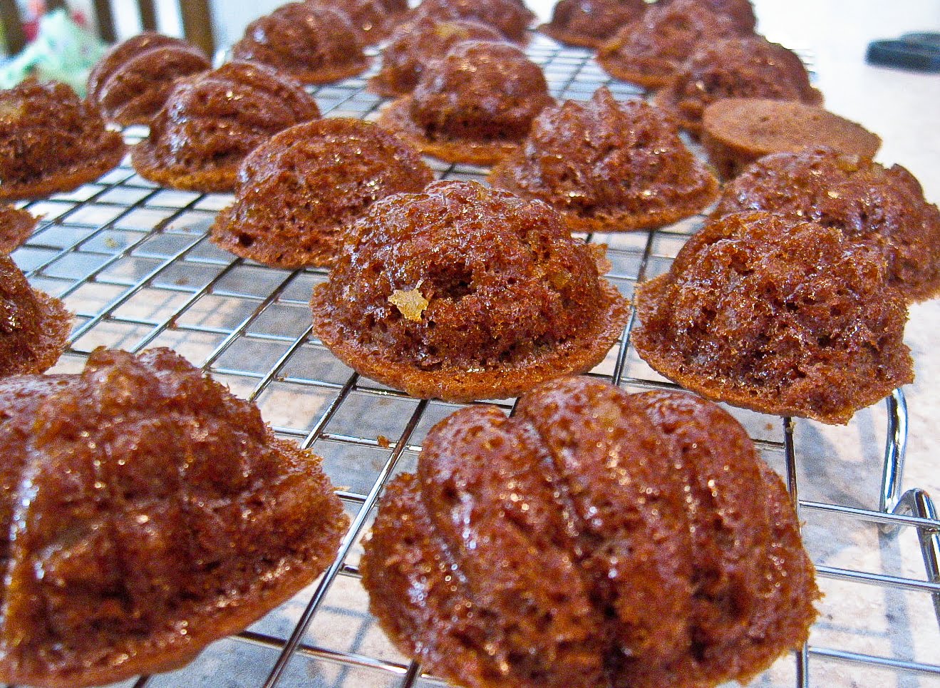 Nordic Ware Gingerbread Man Pan - Baking Bites