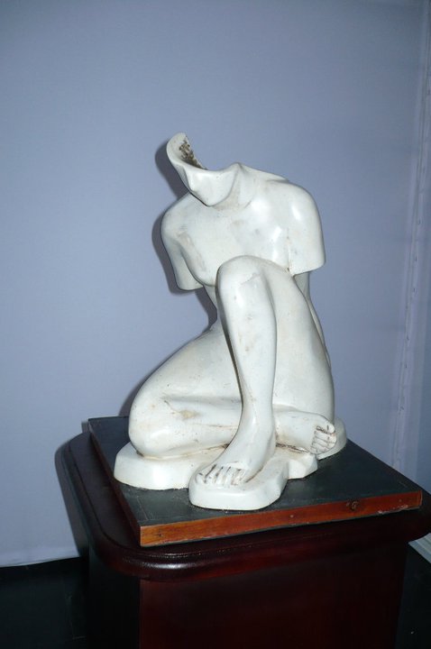 escultura ganadora del primer lugar en el concurso roberto lewis 2010 en panama