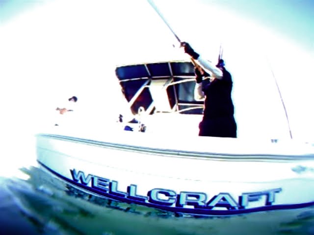 [HugsBoat.jpg]