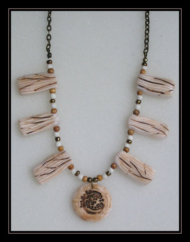 Faux Bone Necklace (Art.2.18)
