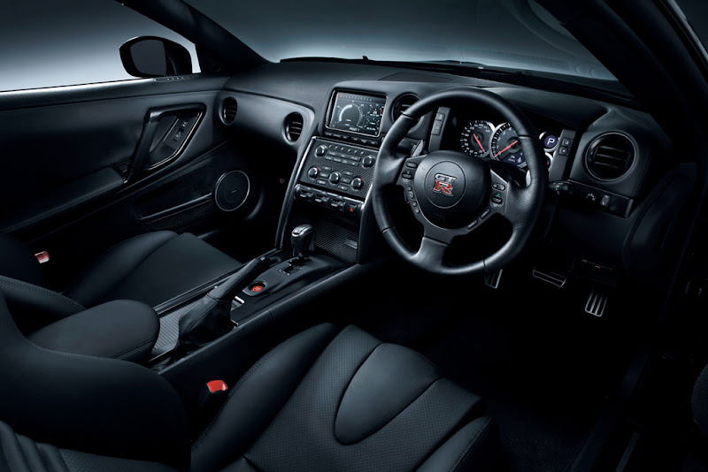 2012 New Nissan GT-R 2012 New Nissan GT-R