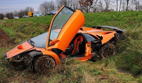 Car%2BCrash%2BLamborghini%2BDiablo%2BGT.jpg