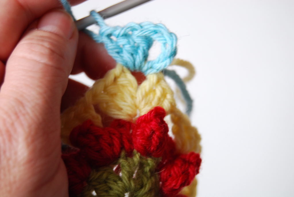 JuliaCrossland Popcorn Flower Granny Squares Tutorial