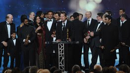 [SlumdogMillionaire_BestPicture.jpg]