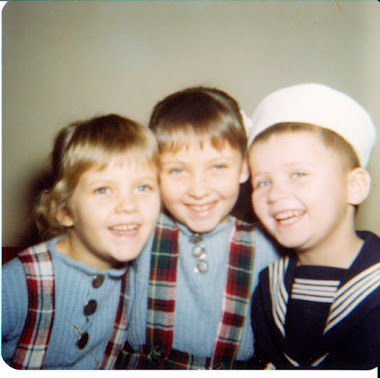 thats me on the left, susanne in the middle and John with the sailors hat