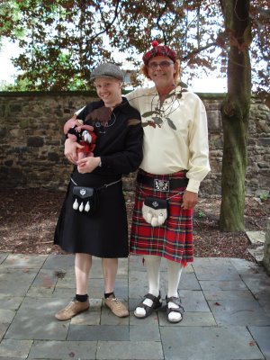 [Grandpa+Keith+&+Uncle+Josh+visiting+027.jpg]