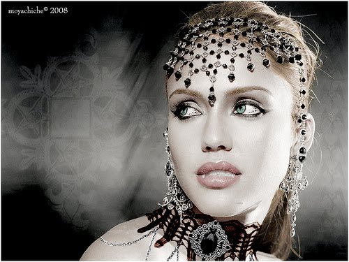[Vampire+woman.jpg]