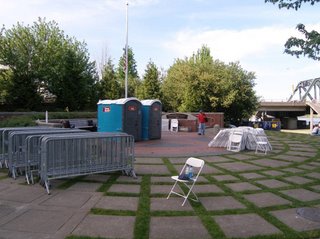 [ObamaPoliceMemorial1-1.JPG]