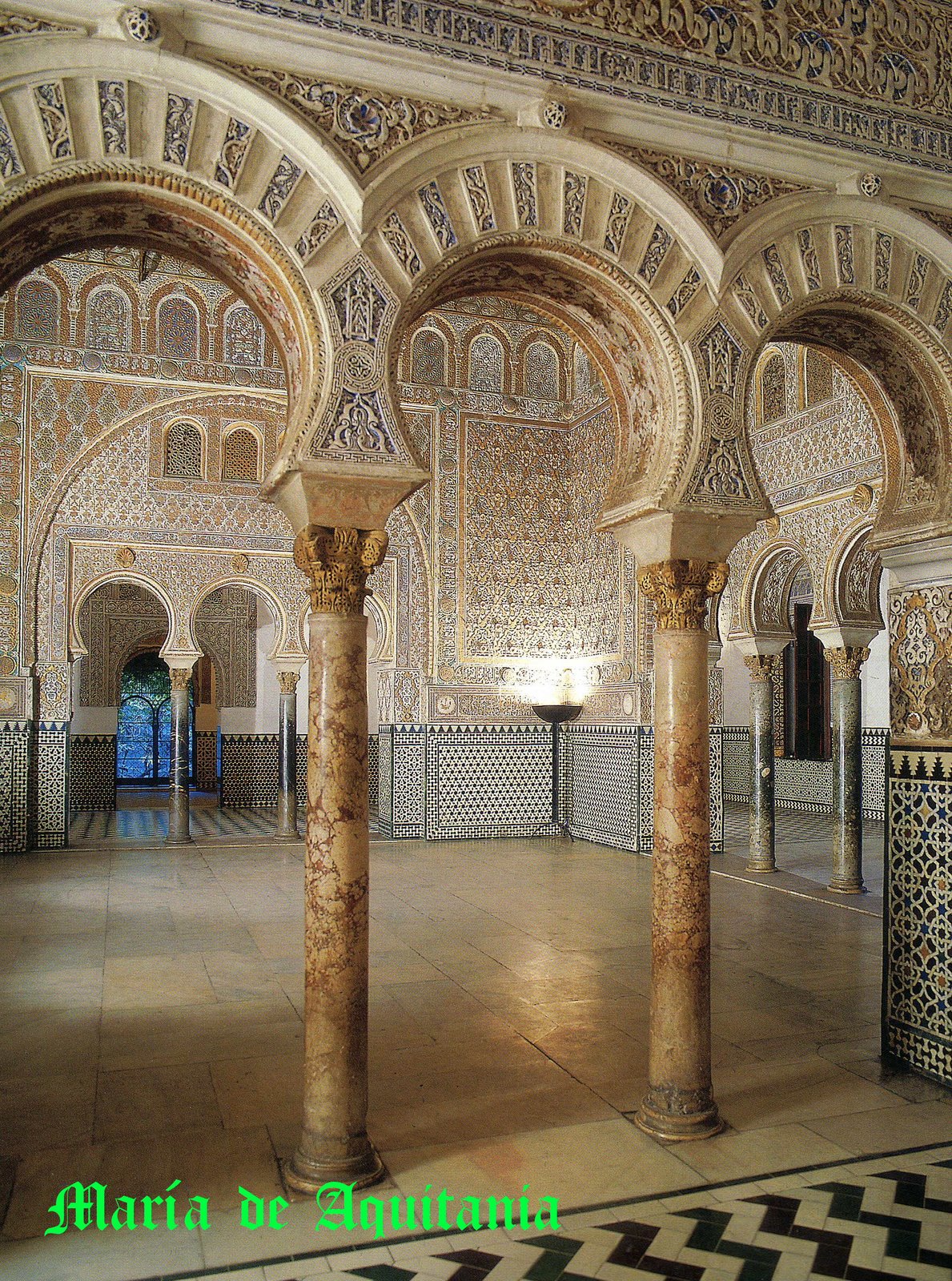 [Sevilla.+Real+Alcazar.+Salón+de+Emb_.jpg]