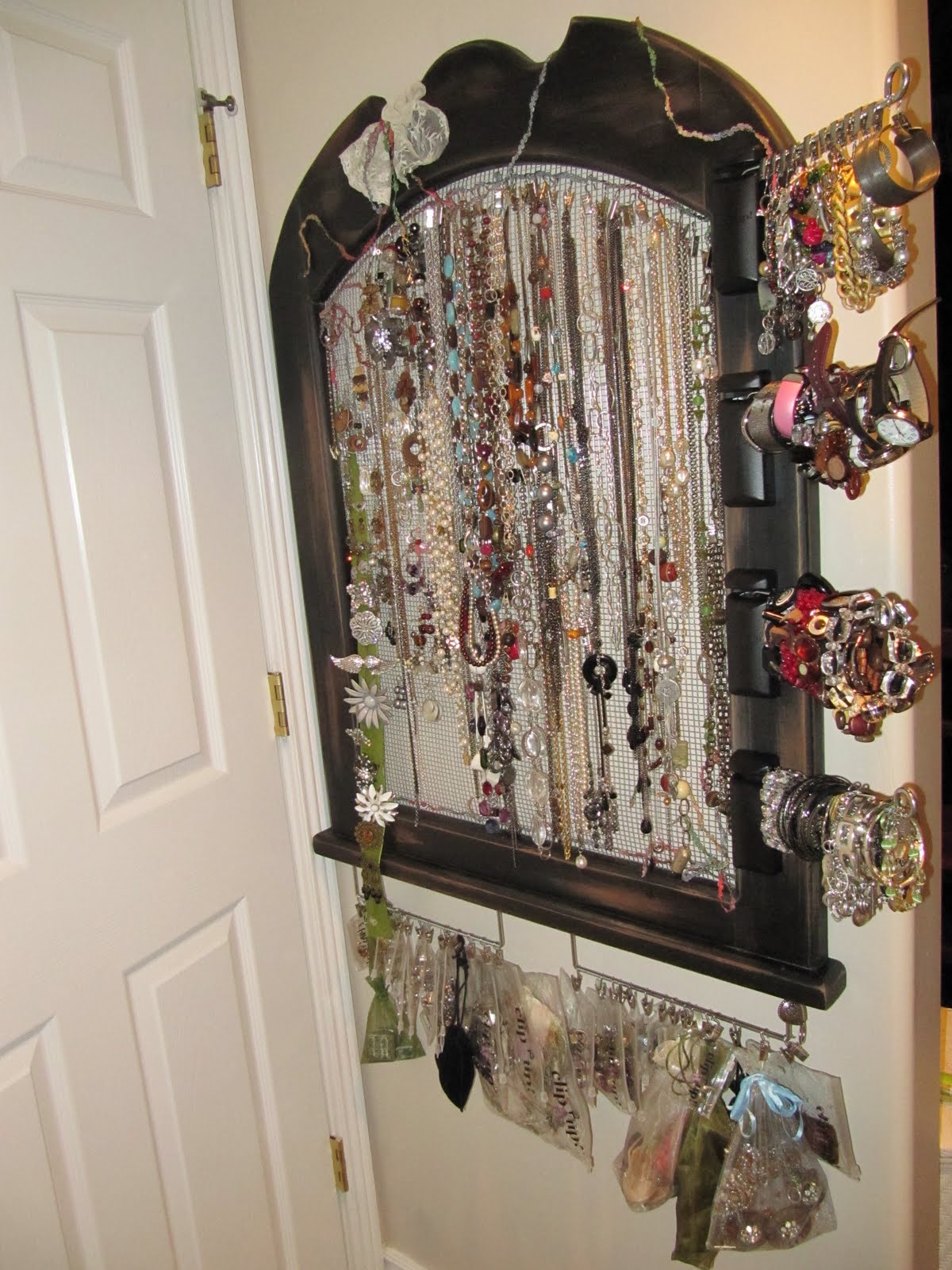 Schlafzimmer wand selber gestalten: schmuckstander selber machen ...