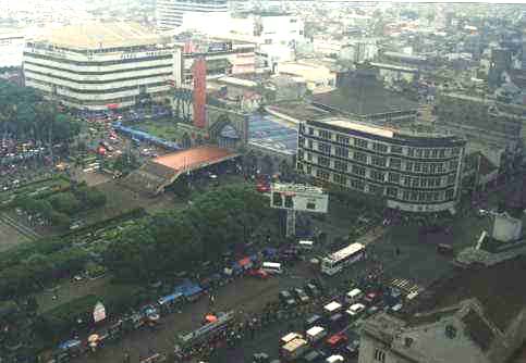 Alun-alun 1999, before  grand renovation