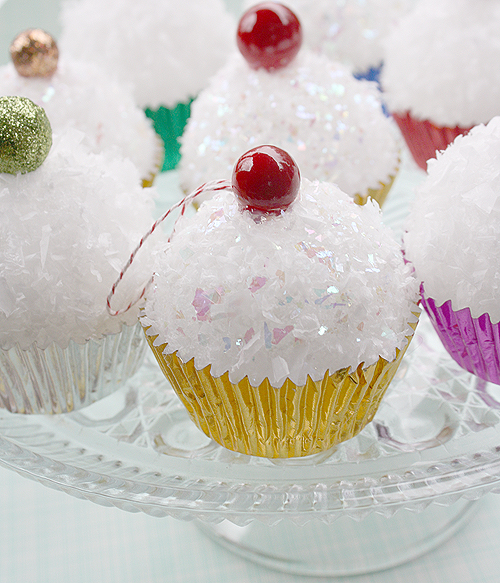 {Oh, So Darling} DIY Retro Cupcake Ornaments