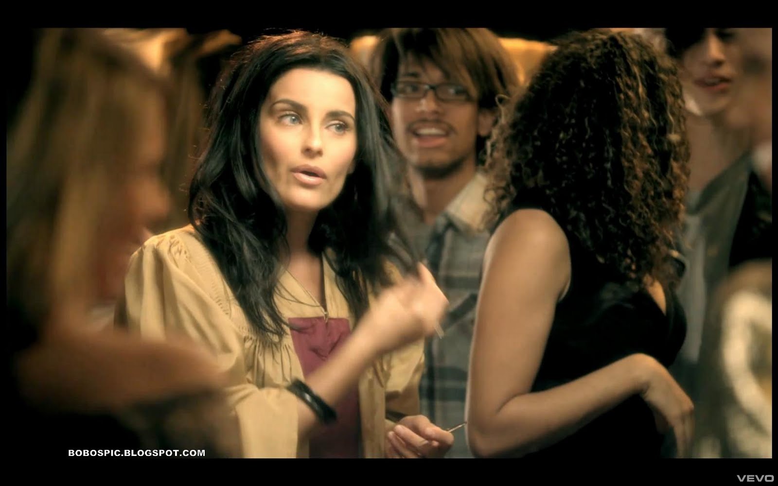 Music Video Pics Nelly Furtado Night Is Young video pictures