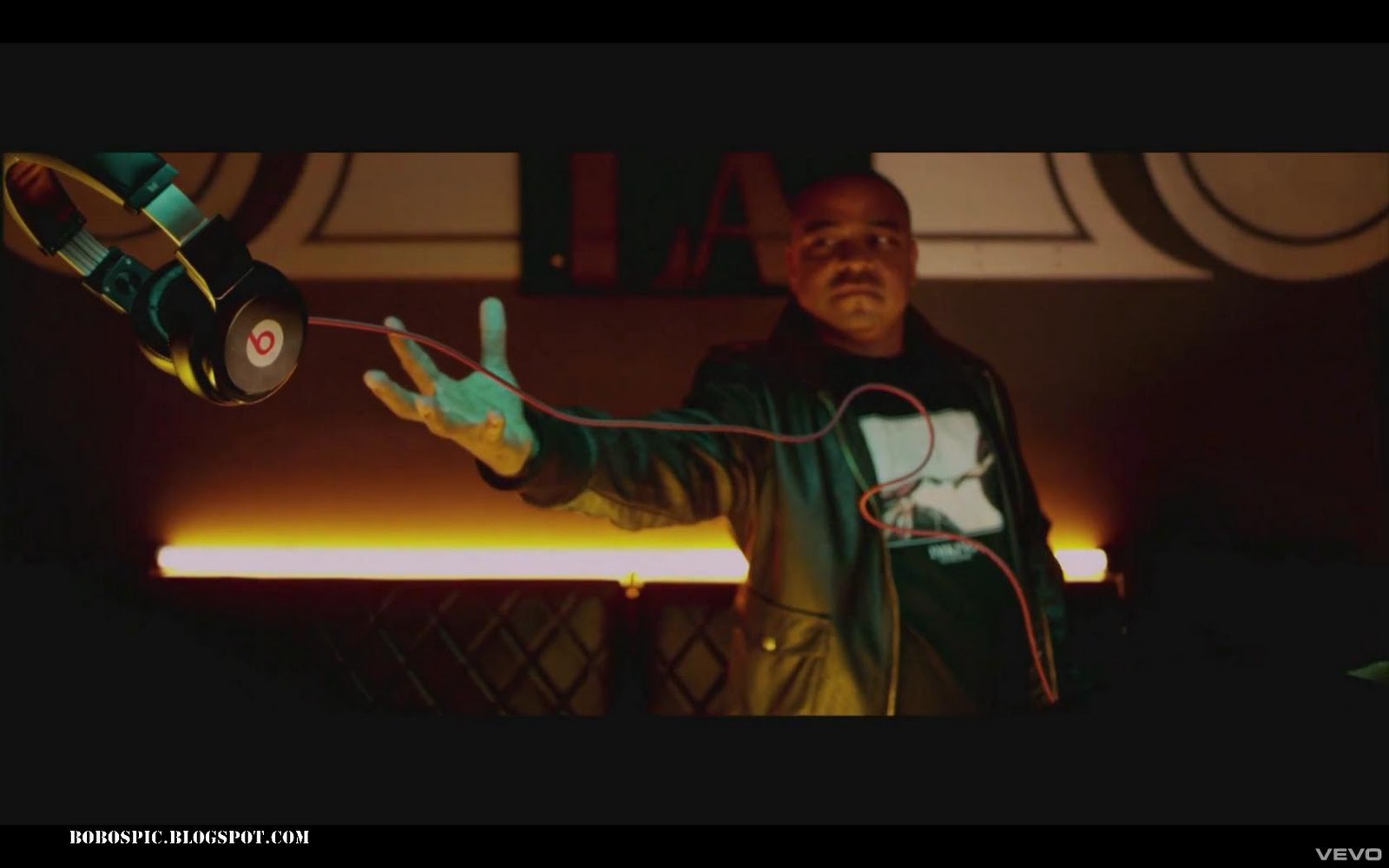Music Video Pics: Dr. Dre - Kush ft. Snoop Dogg, Akon video pictures