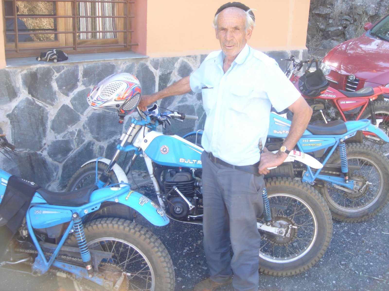 [DSC00174.JPG]
