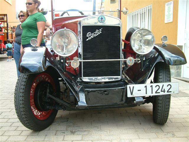 [DSCF0065+(Small).JPG]