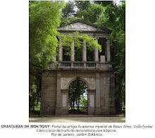 Portal da antiga Academia Imperial de Belas Artes: A entrada do Neoclassicismo no Brasil