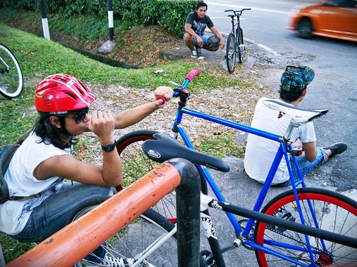 (Repair manual for coldspot refrigerator). (1993 kenmore coldspot