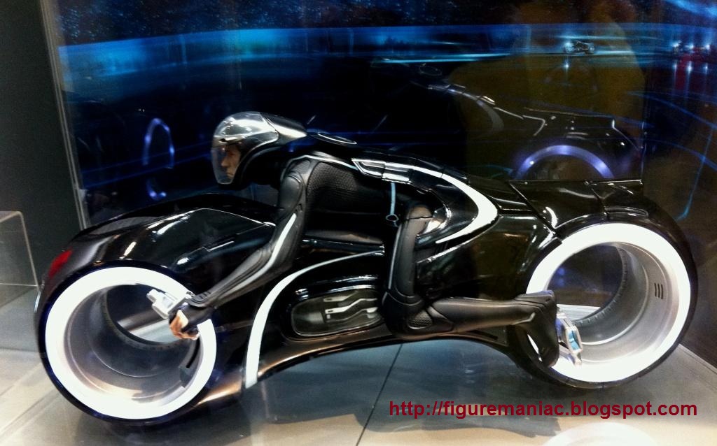 hot toys tron