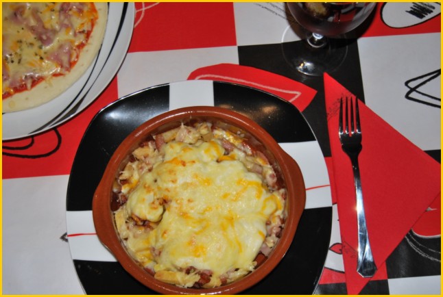 [patatas+chachis+005+[640x480].jpg]