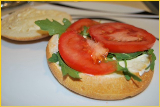 [Hamburguesa+de+pollo+IN+003+[640x480].jpg]