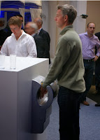 dyson airblade seche-mains