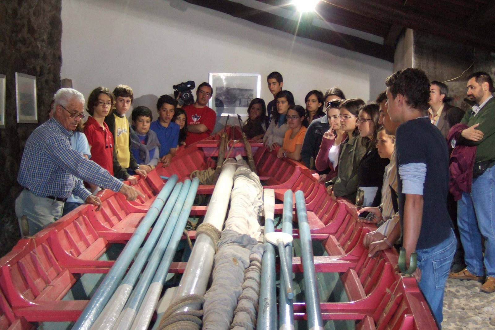 [Equipamento+baleeiro+museu.jpg]