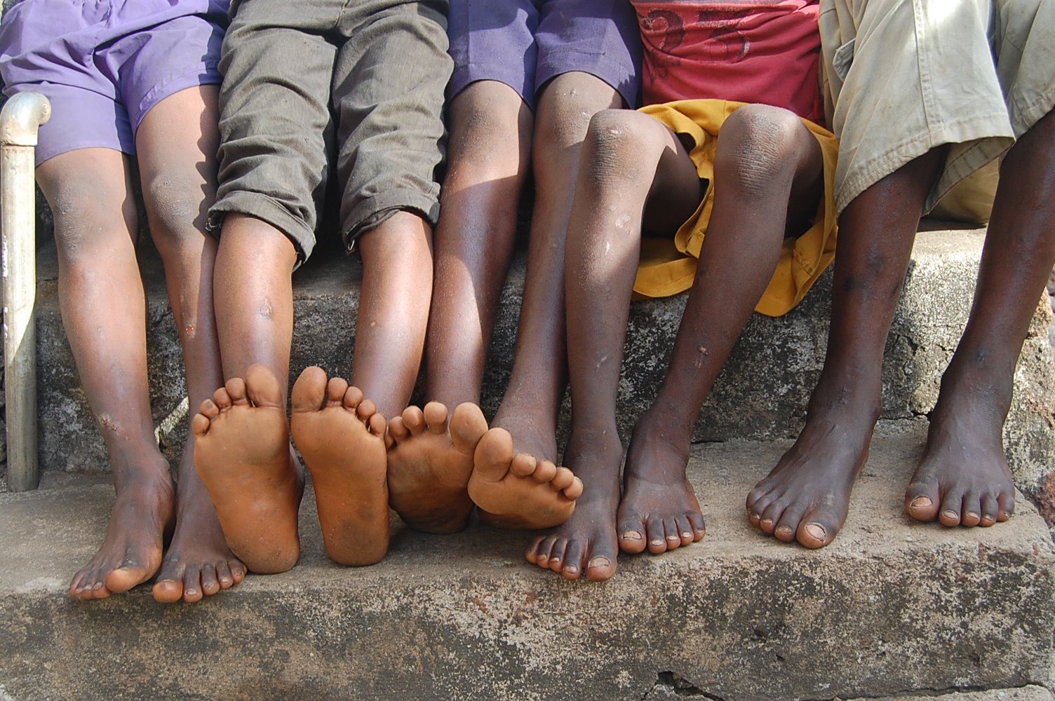 [feet1.JPG]