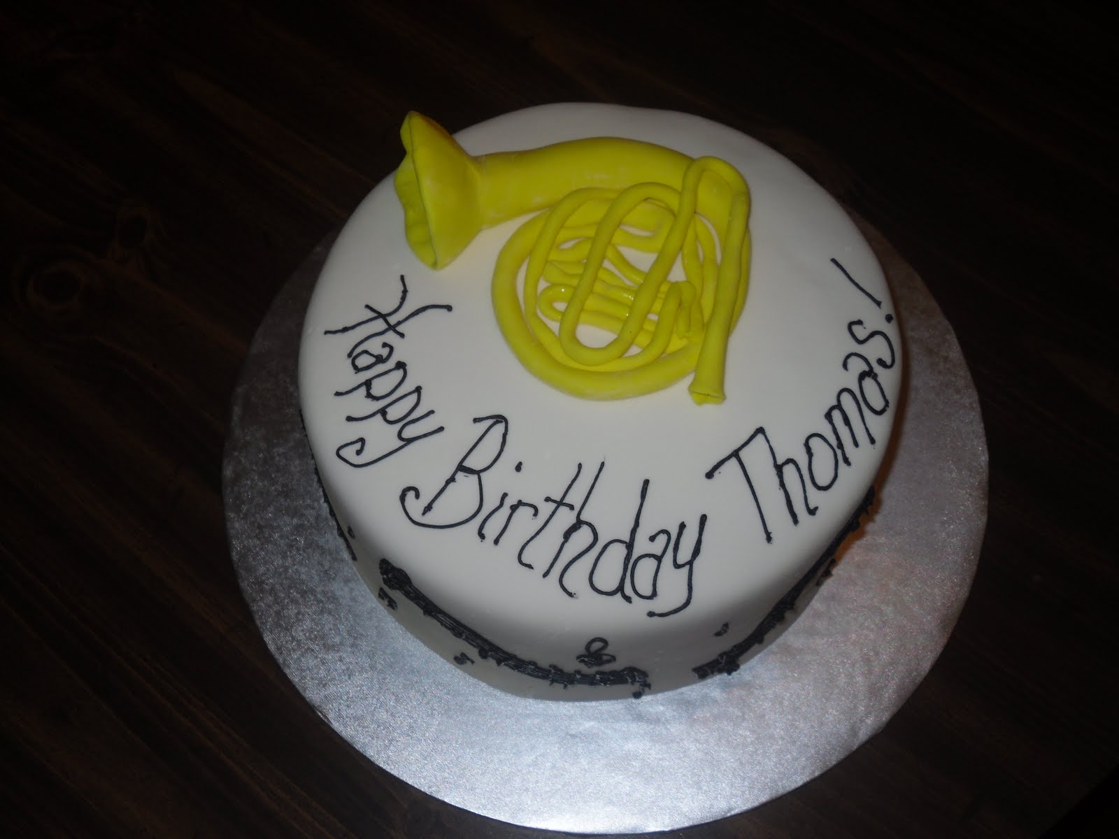 Cakes by Delilah French Horn Cake