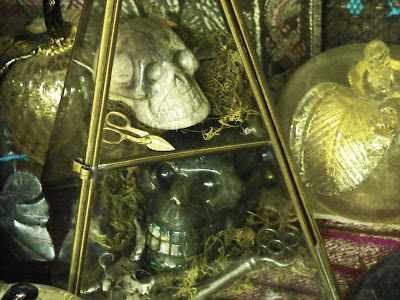Superchango Tattoo The “Skeleton Key Box” is a sinister “memento mori”