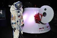 [TH1_229200949Almaz_spacesuit.jpg]